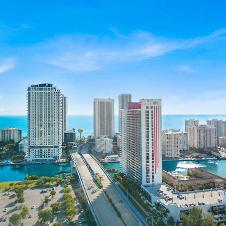 Balcony - Pool - Near Beach - Gym Hallandale Beach Exterior photo