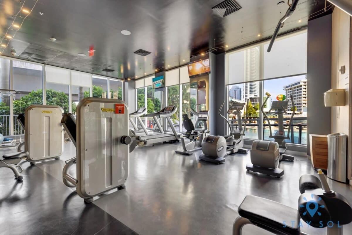Balcony - Pool - Near Beach - Gym Hallandale Beach Exterior photo